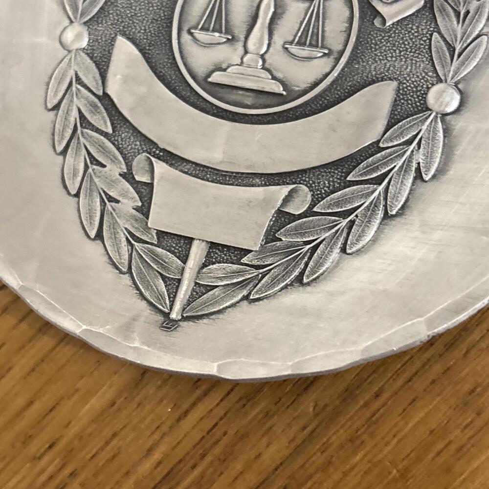 Vtg Wendell August Forge Dish Coaster Police USA 80's Pewter - Picture 7 of 7